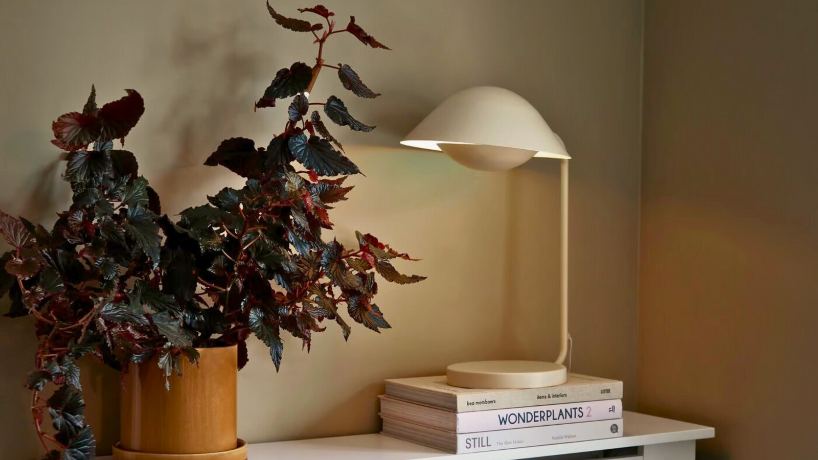 All About Table Lamp Sizes: Small Table Lamps - Comet Lighting