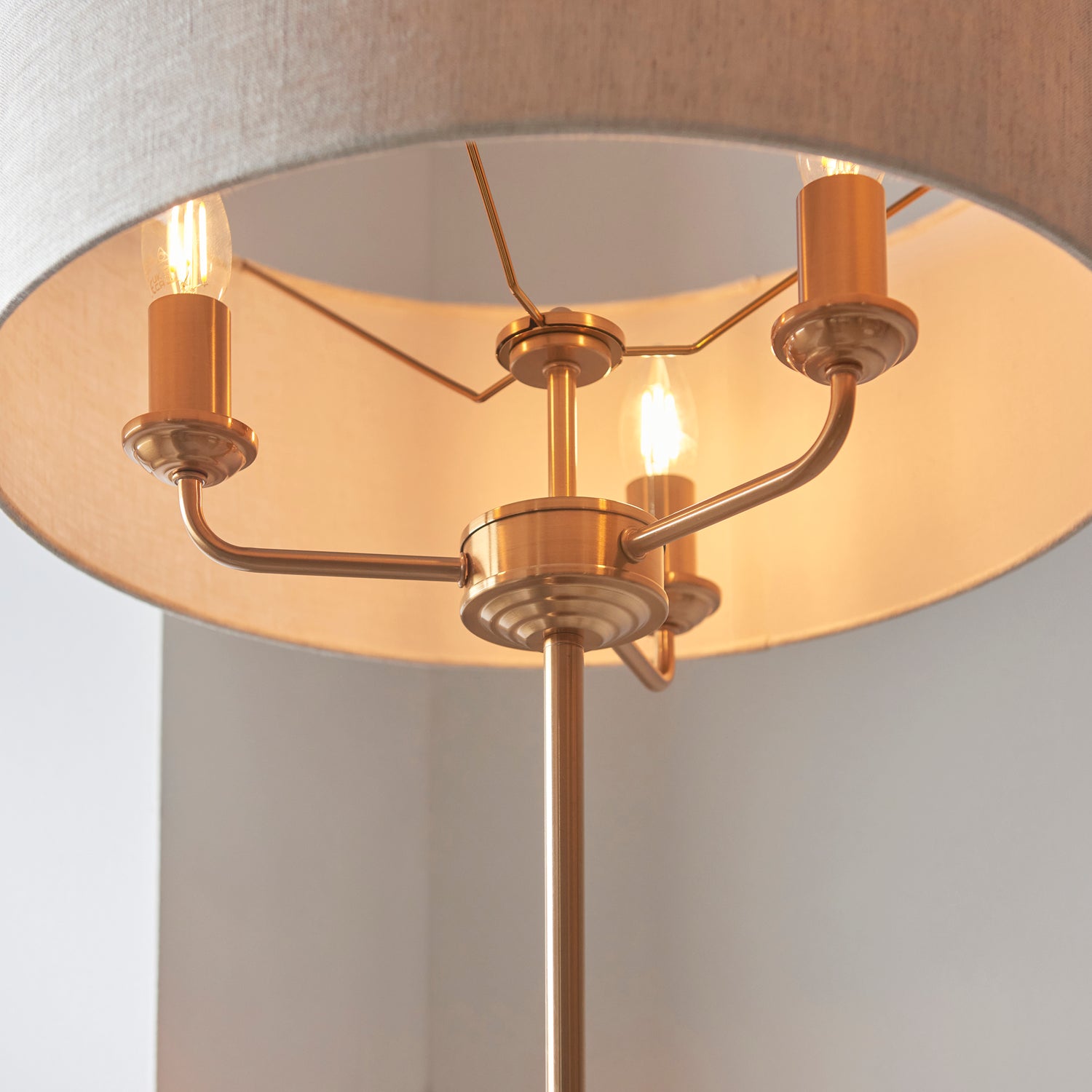 Highclere 3lt Floor - Comet Lighting