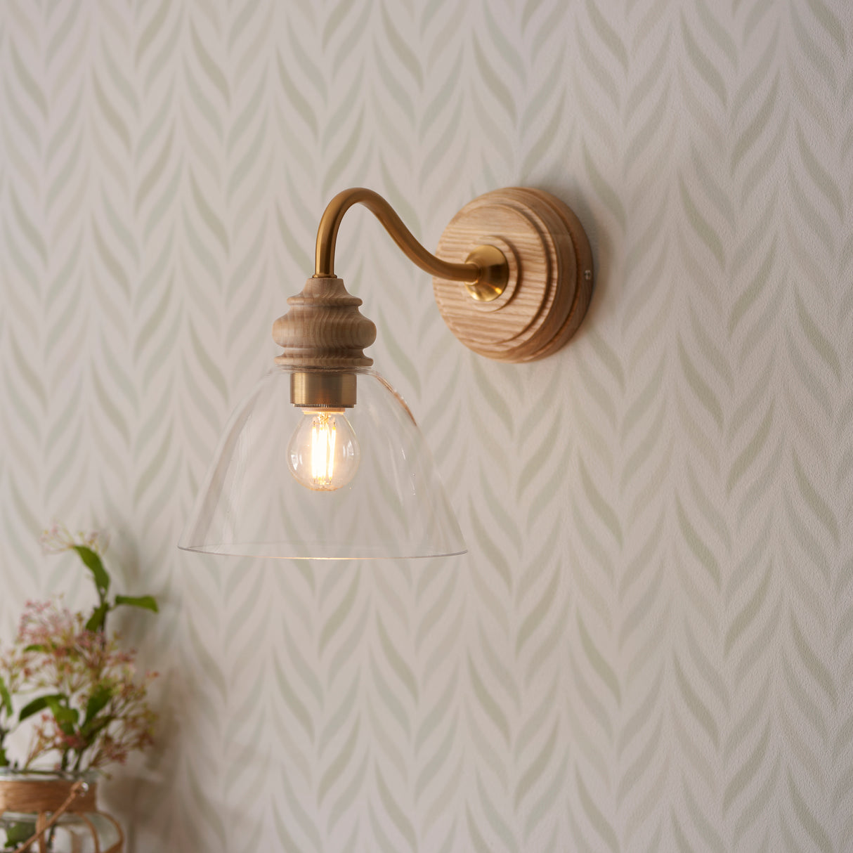 Cotswold Wall Light - Comet Lighting