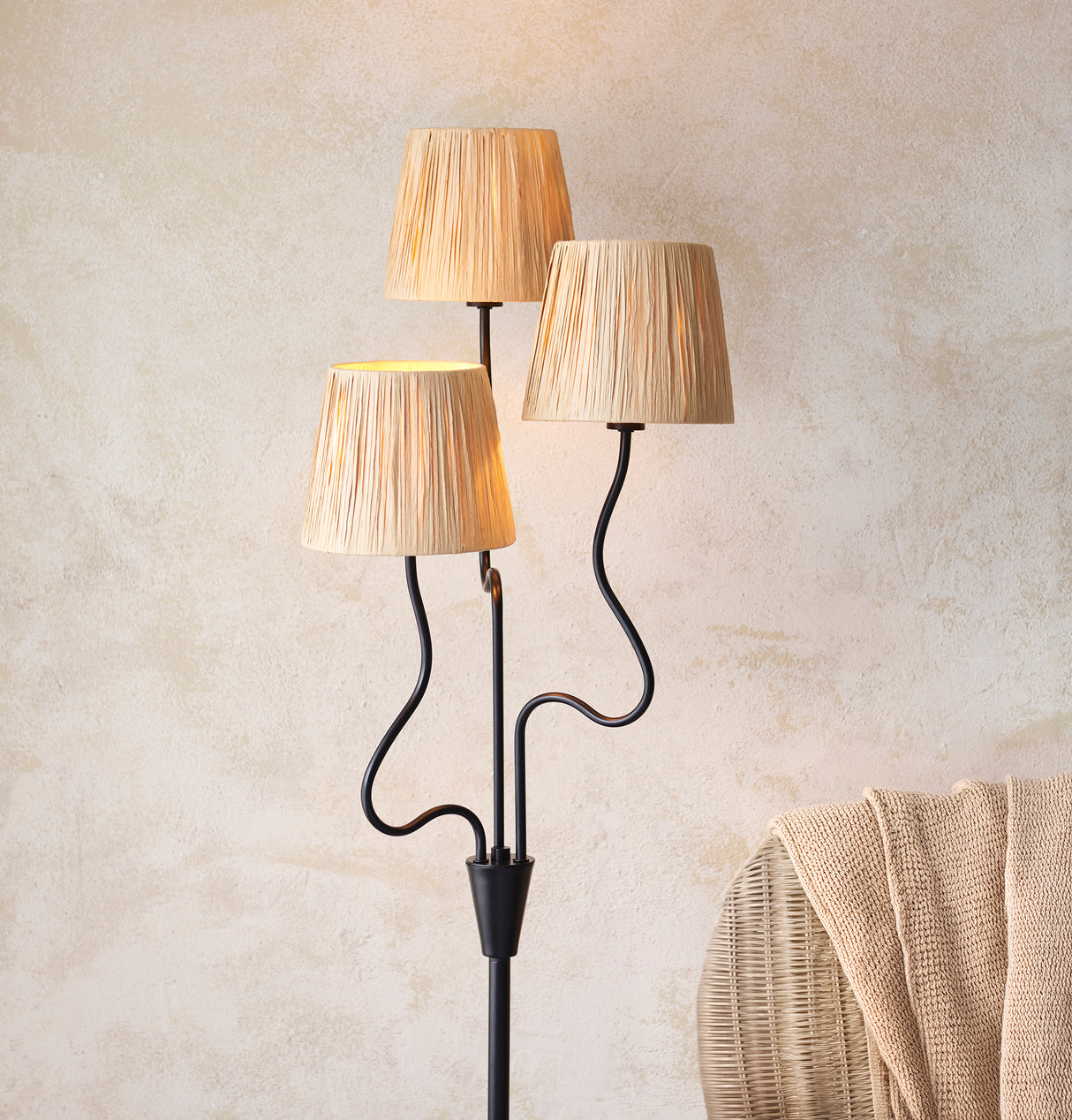 Wriggle 3lt Floor Lamp - Matte Black - Comet Lighting