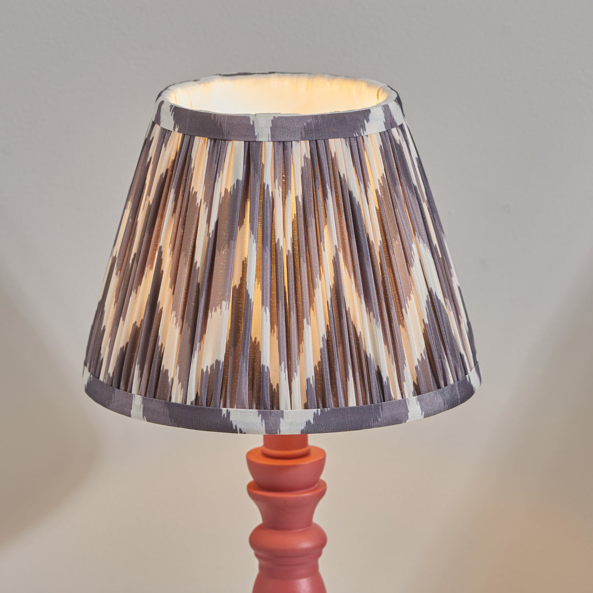 Bibury & Zigzag 20cm Pearl grey shade - Comet Lighting