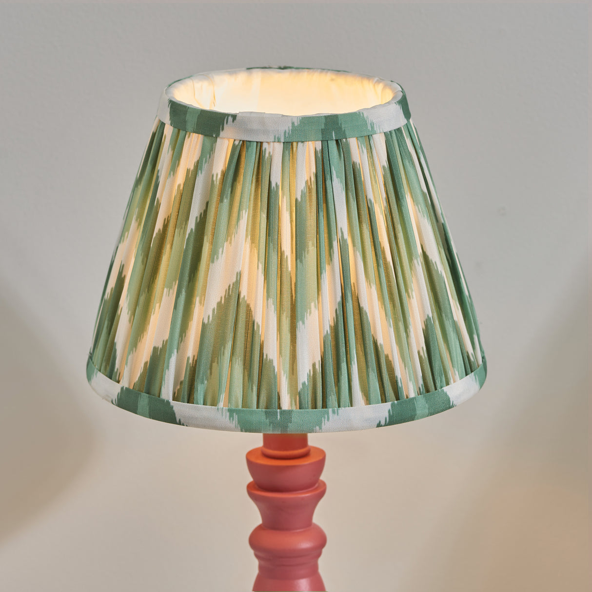 Bibury & Zigzag 20cm Cotswold green shade - Comet Lighting