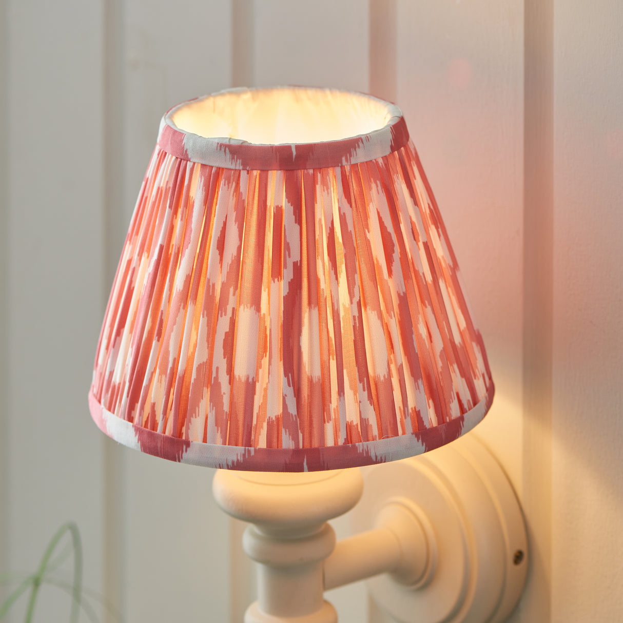 Carnaby & Ikat 20cm Coral pink shade - Comet Lighting