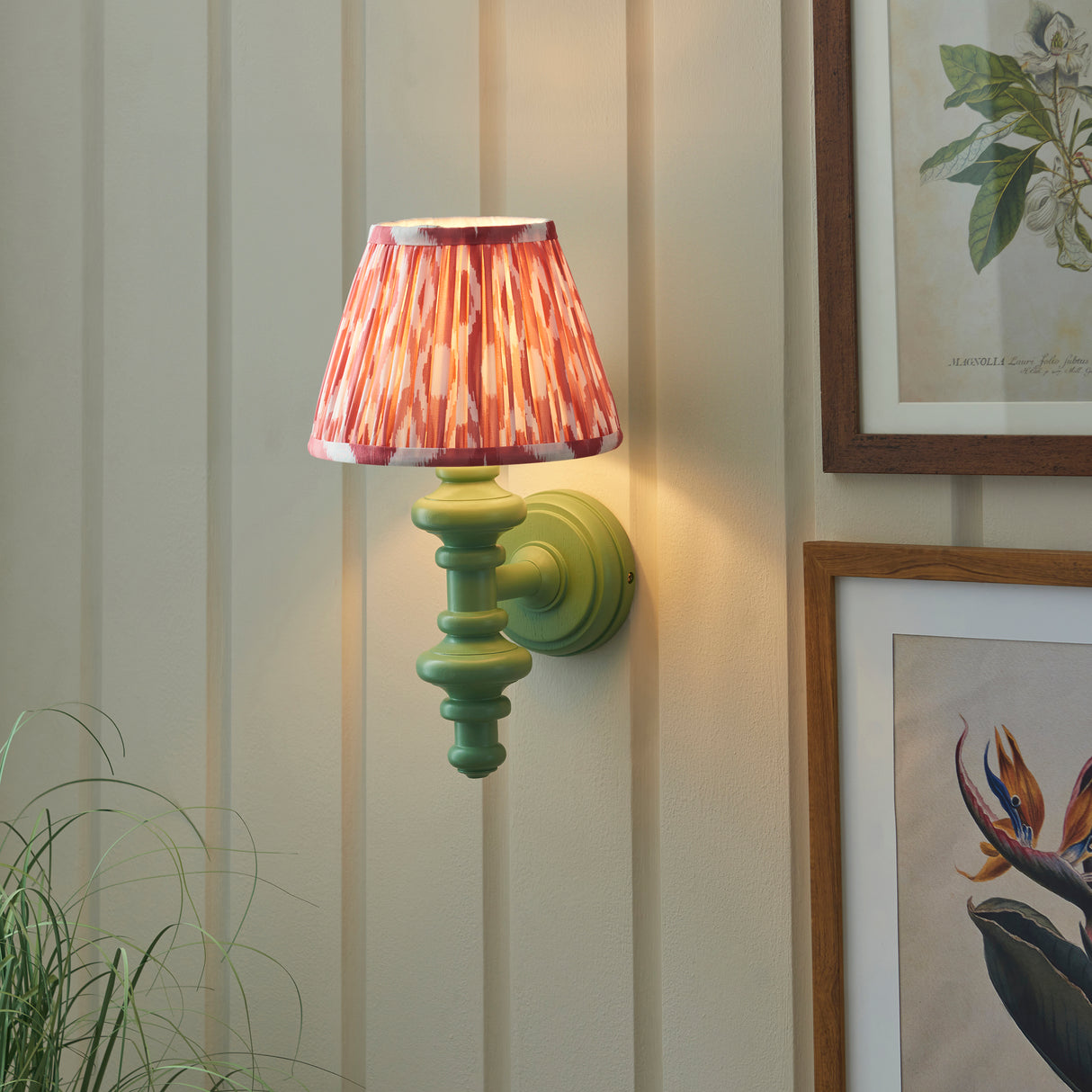 Wooden Carnaby & Ikat 20cm Coral pink shade - Comet Lighting