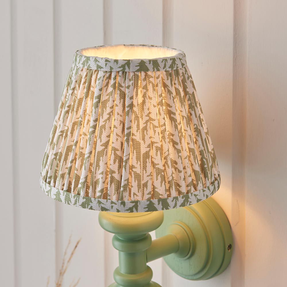 Wooden Carnaby & Leaf 20cm Herb garden green shade - Comet Lighting