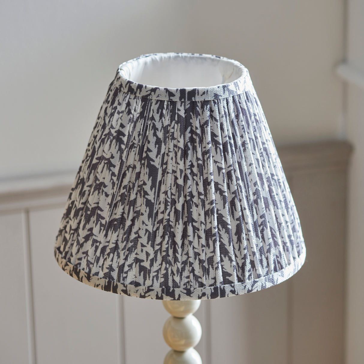 Higgledy & Leaf 25cm Pearl grey shade - Comet Lighting