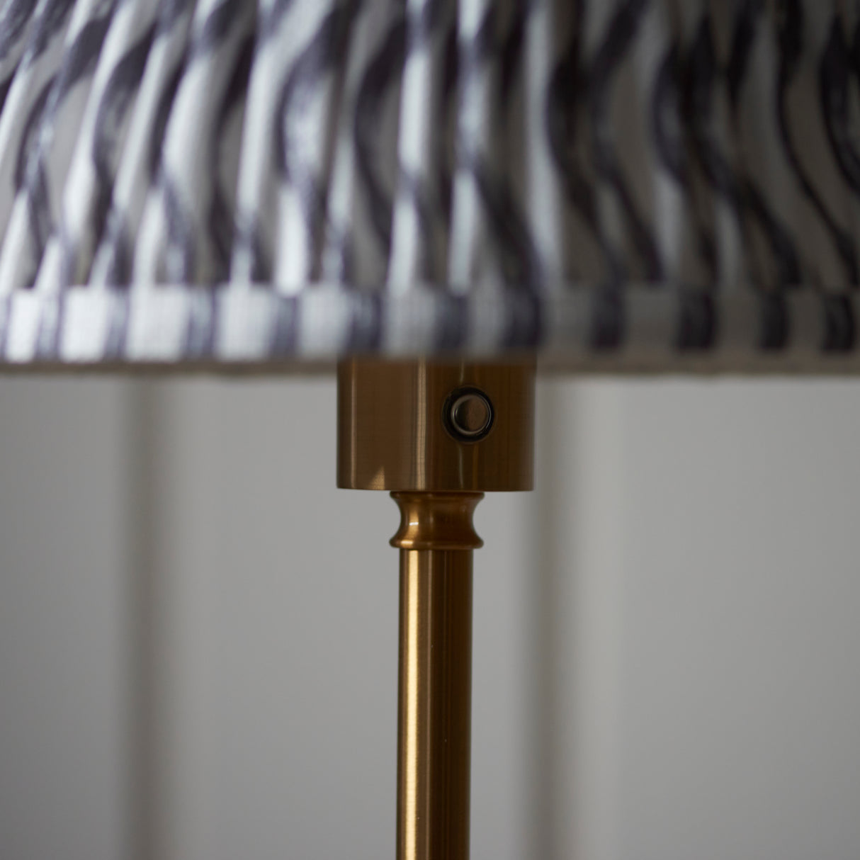 Burley Rechargeable & Ripple 25cm Pearl grey shade - Comet Lighting