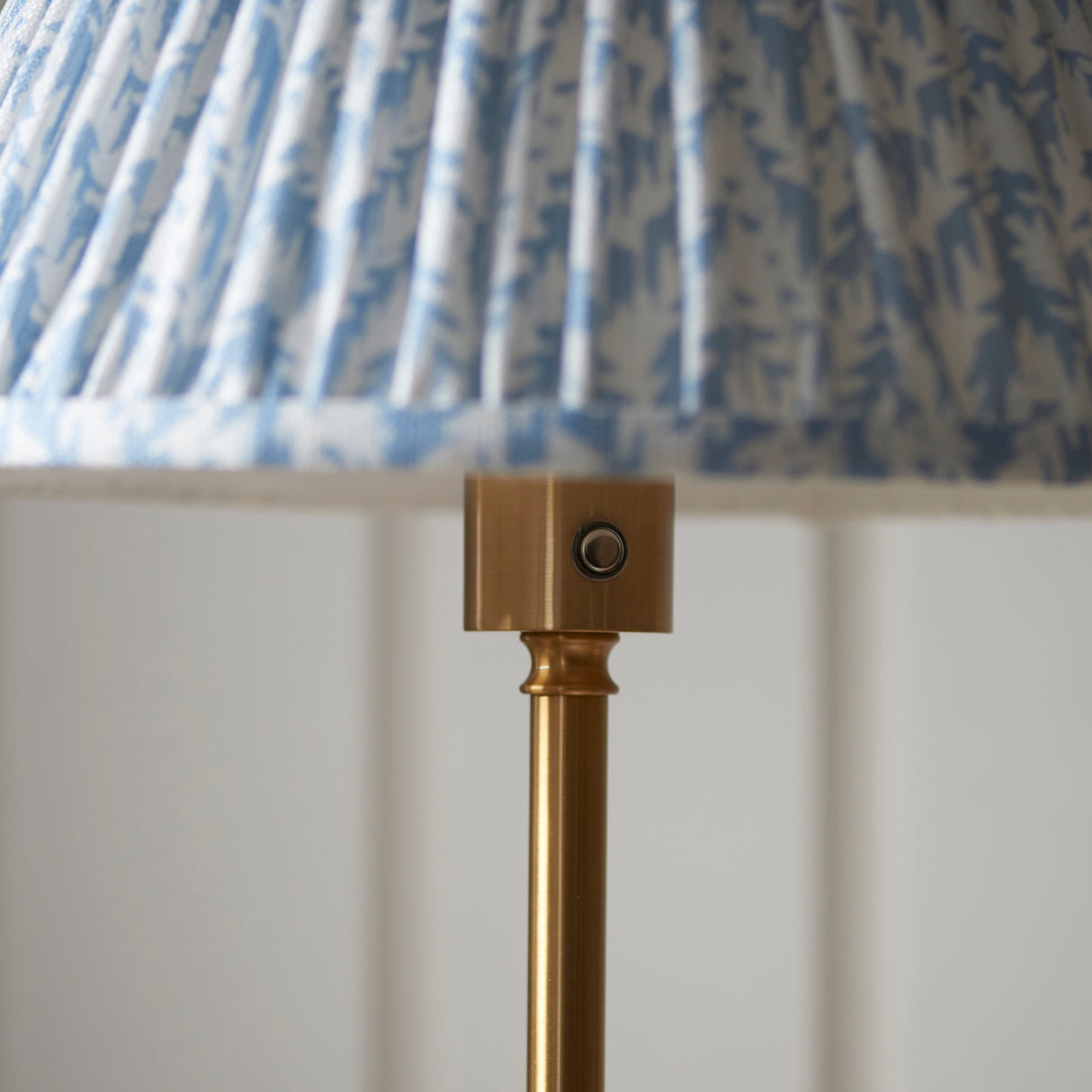 Burley Rechargeable & Leaf 30cm Shell bay blue shade - Comet Lighting