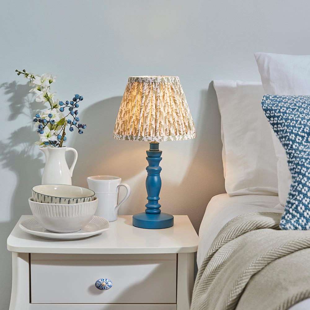 Wooden Blue Bibury & Leaf 20cm Herb garden green shade - Comet Lighting