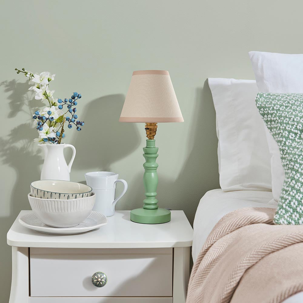 Wooden Green Bibury & Ivy 16cm Vintage white shade - Comet Lighting