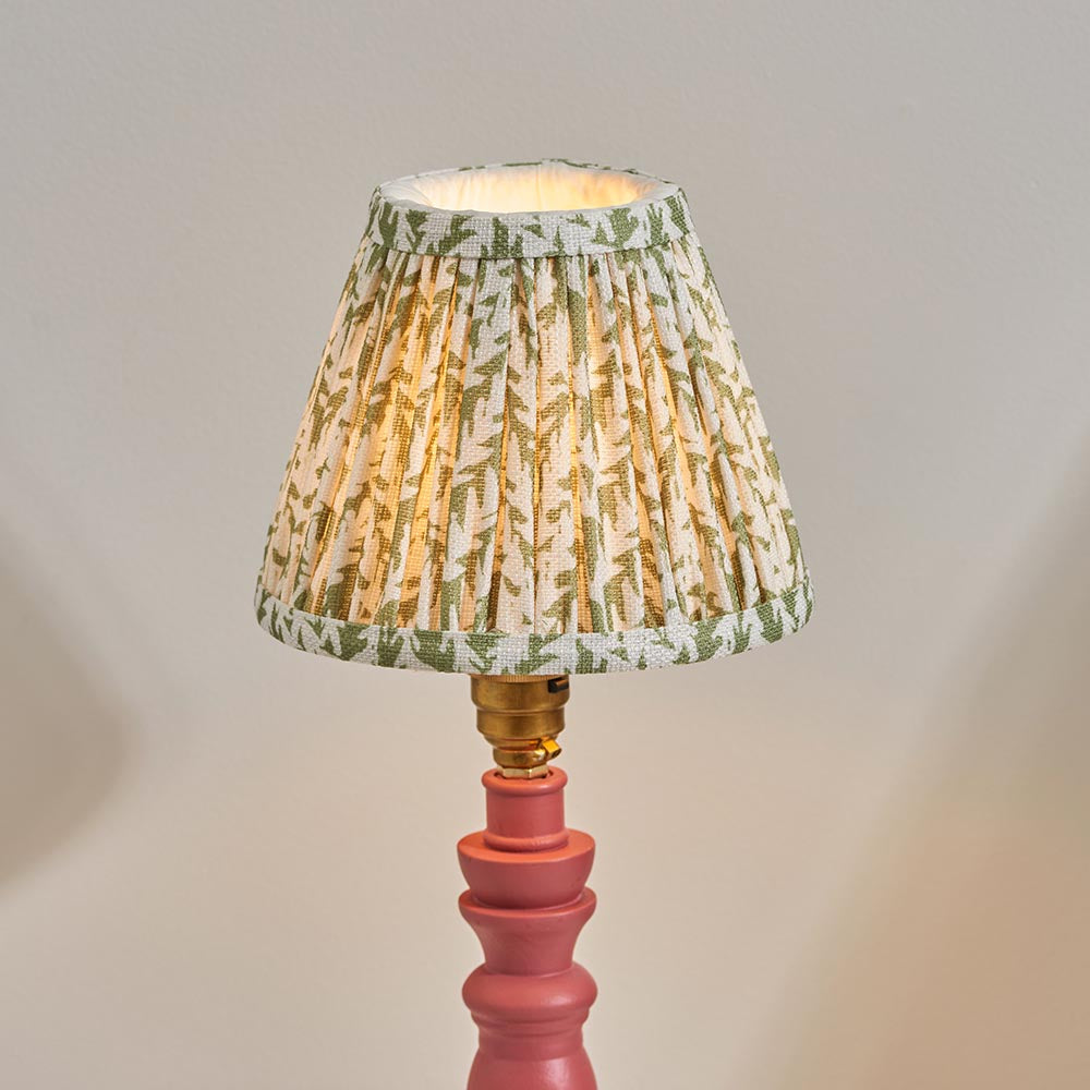 Wooden Pink Bibury & Leaf 16cm Herb garden green shade - Comet Lighting