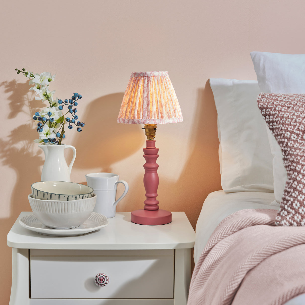 Wooden Pink Bibury & Leaf 16cm Peachy keen shade - Comet Lighting