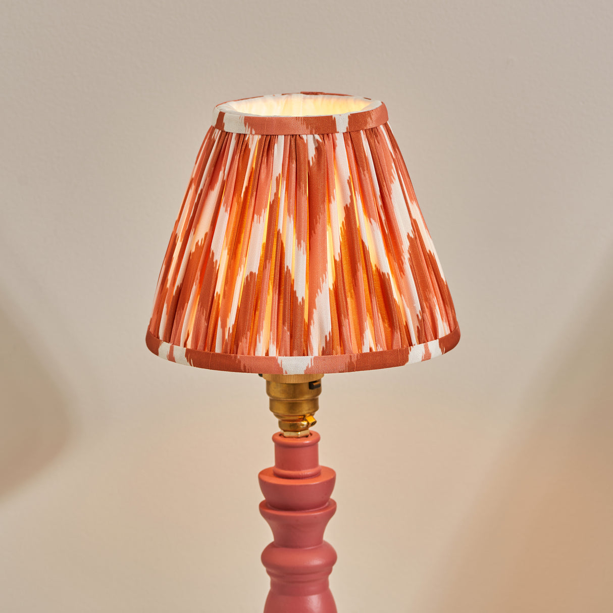Wooden Pink Bibury & Zigzag 16cm Apricot orange shade - Comet Lighting