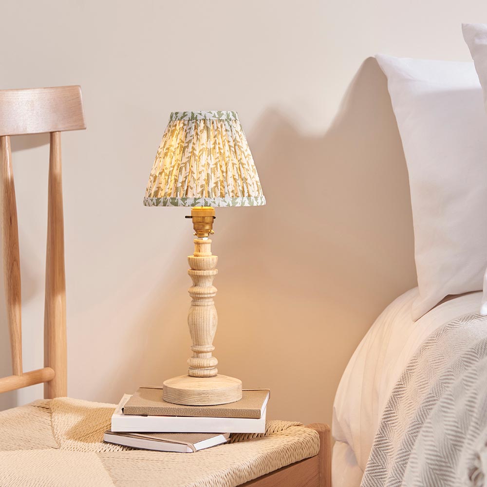 Natural Ash Bibury & Leaf 16cm Herb garden green shade - Comet Lighting