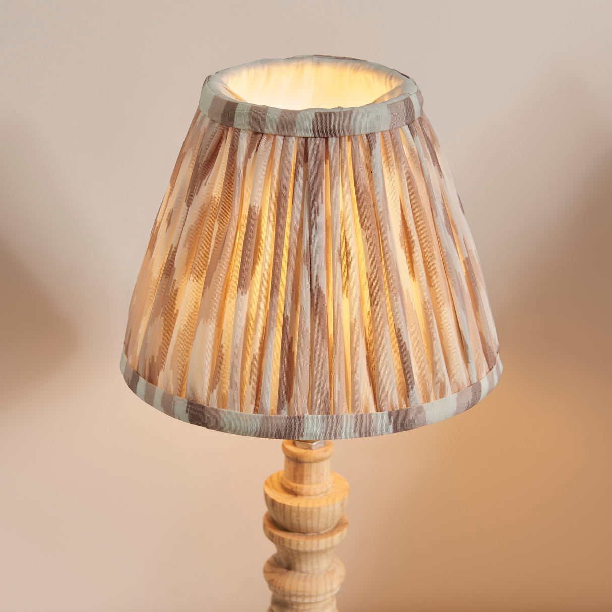 Natural Ash Bibury & Ikat 16cm Neutral shade - Comet Lighting