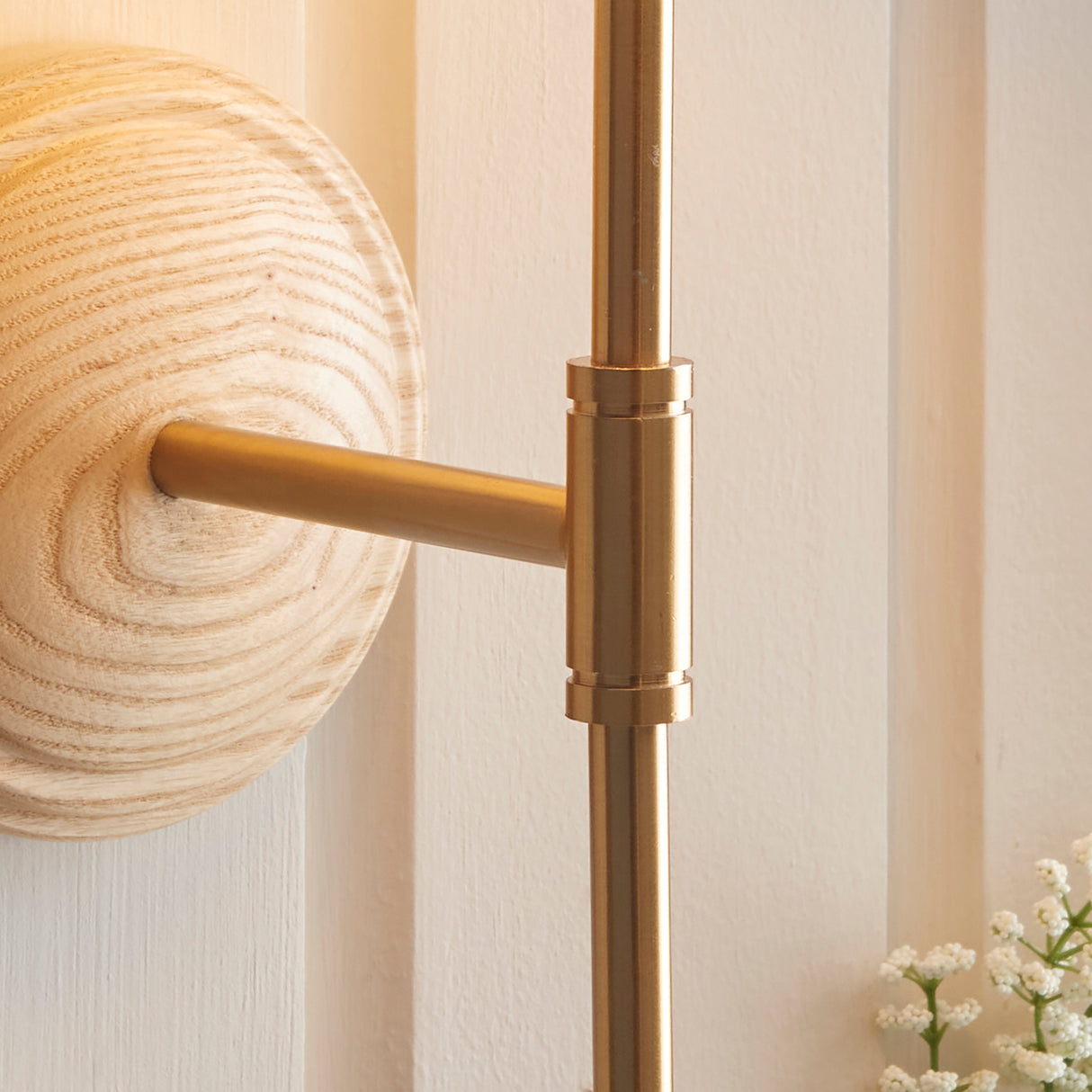 Wood T Bar & Ripple 20cm Pearl grey shade - Comet Lighting