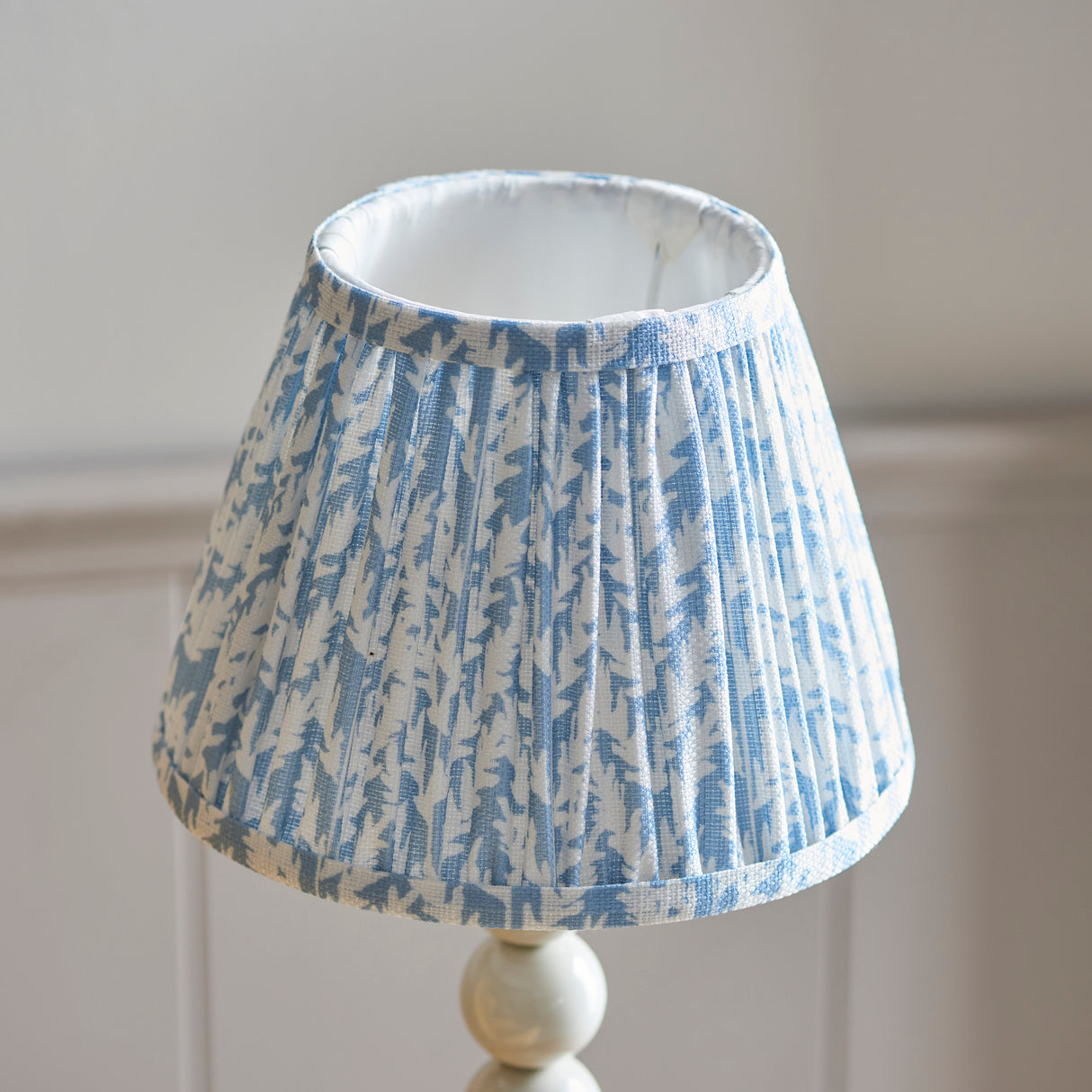 Higgledy & Leaf 20cm Shell bay blue shade - Comet Lighting