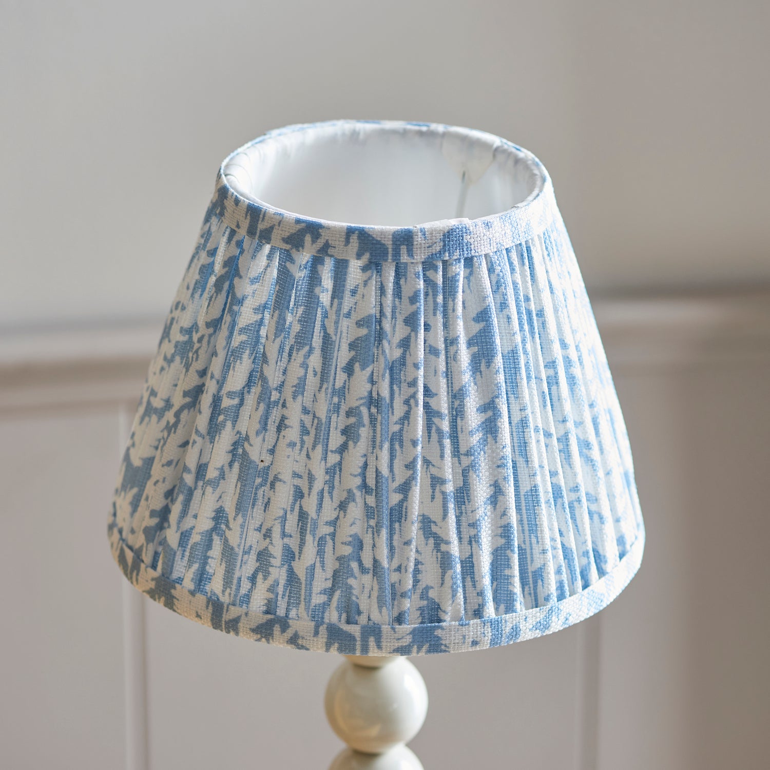 Higgledy & Leaf 20cm Shell bay blue shade - Comet Lighting