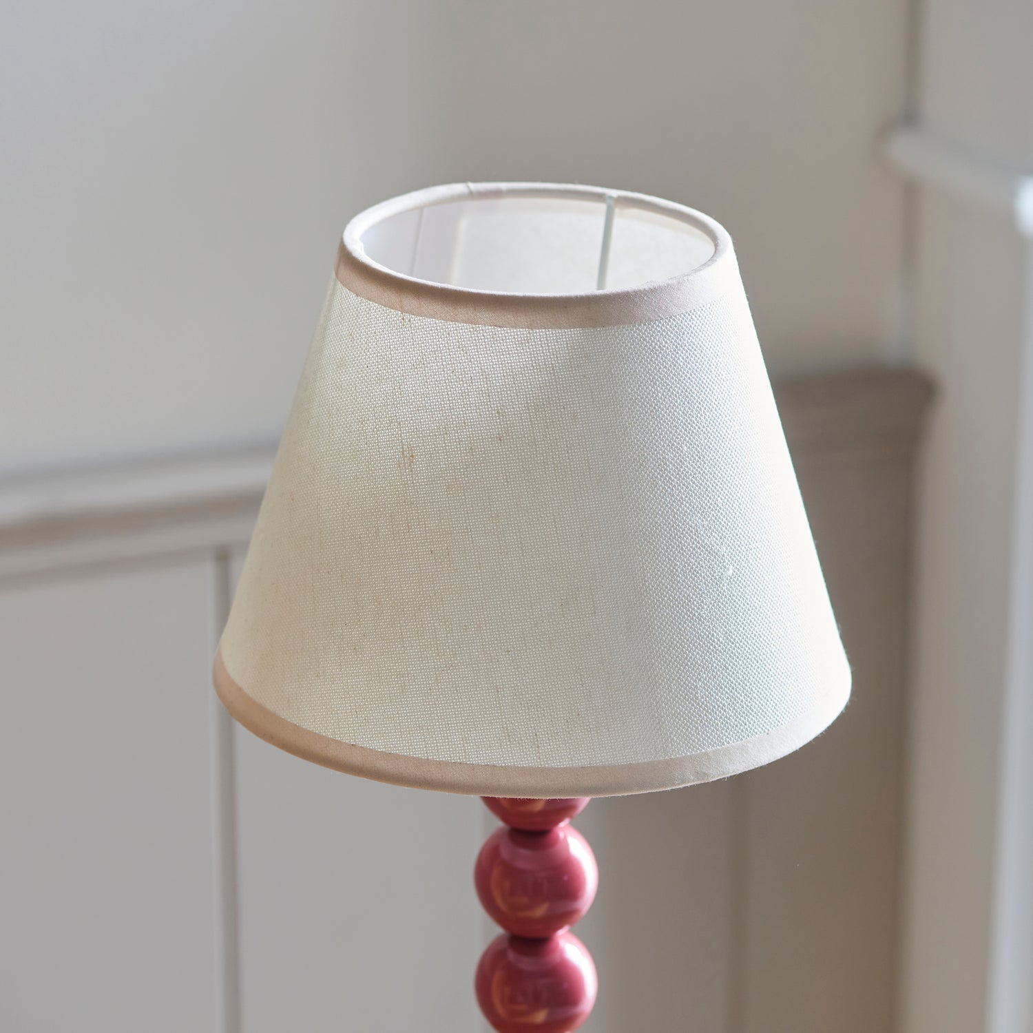 Gloss Pink Higgledy & Ivy 20cm Vintage white shade - Comet Lighting