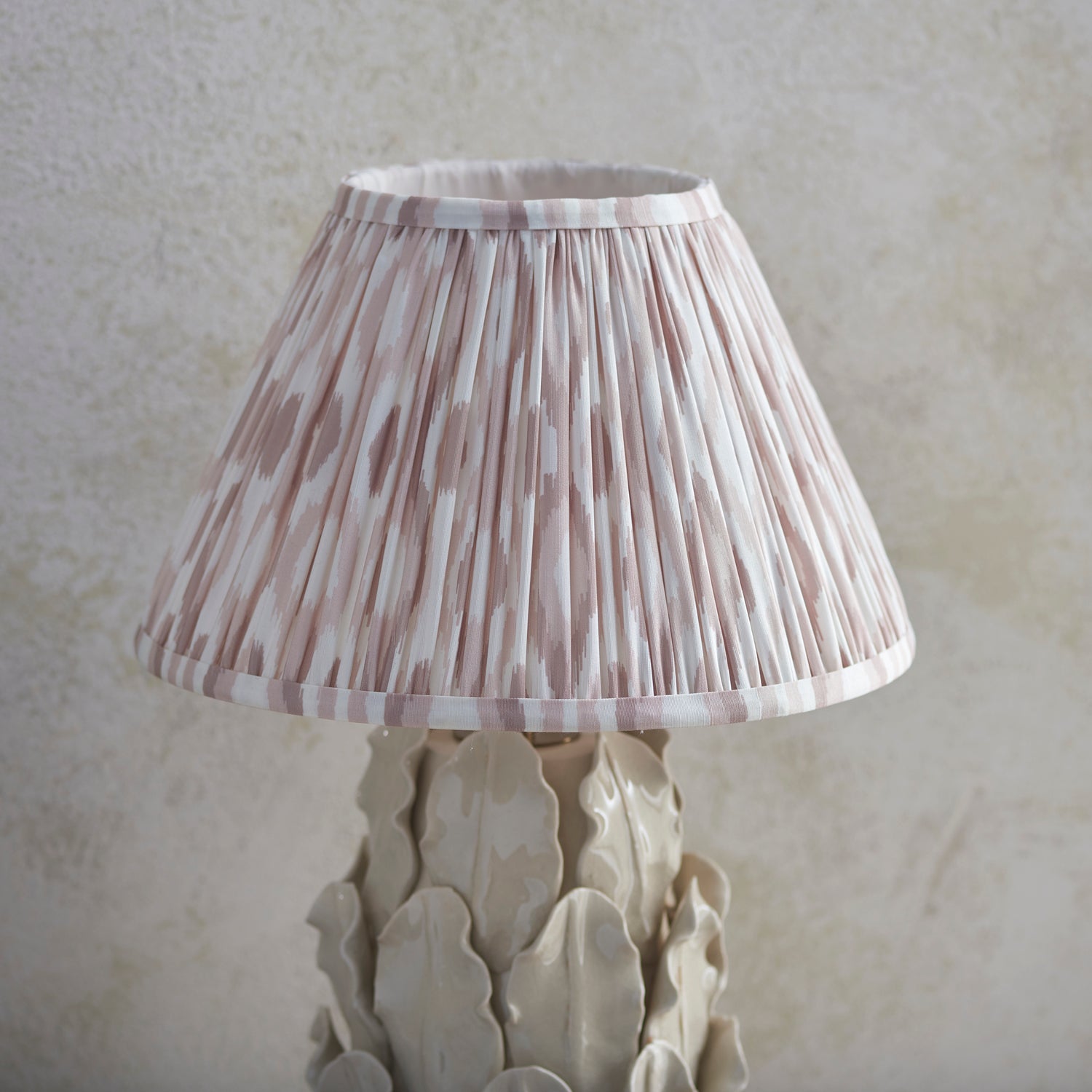 Ceramic Table Light Layered Leaf & Ikat 30cm Neutral shade - Comet Lighting