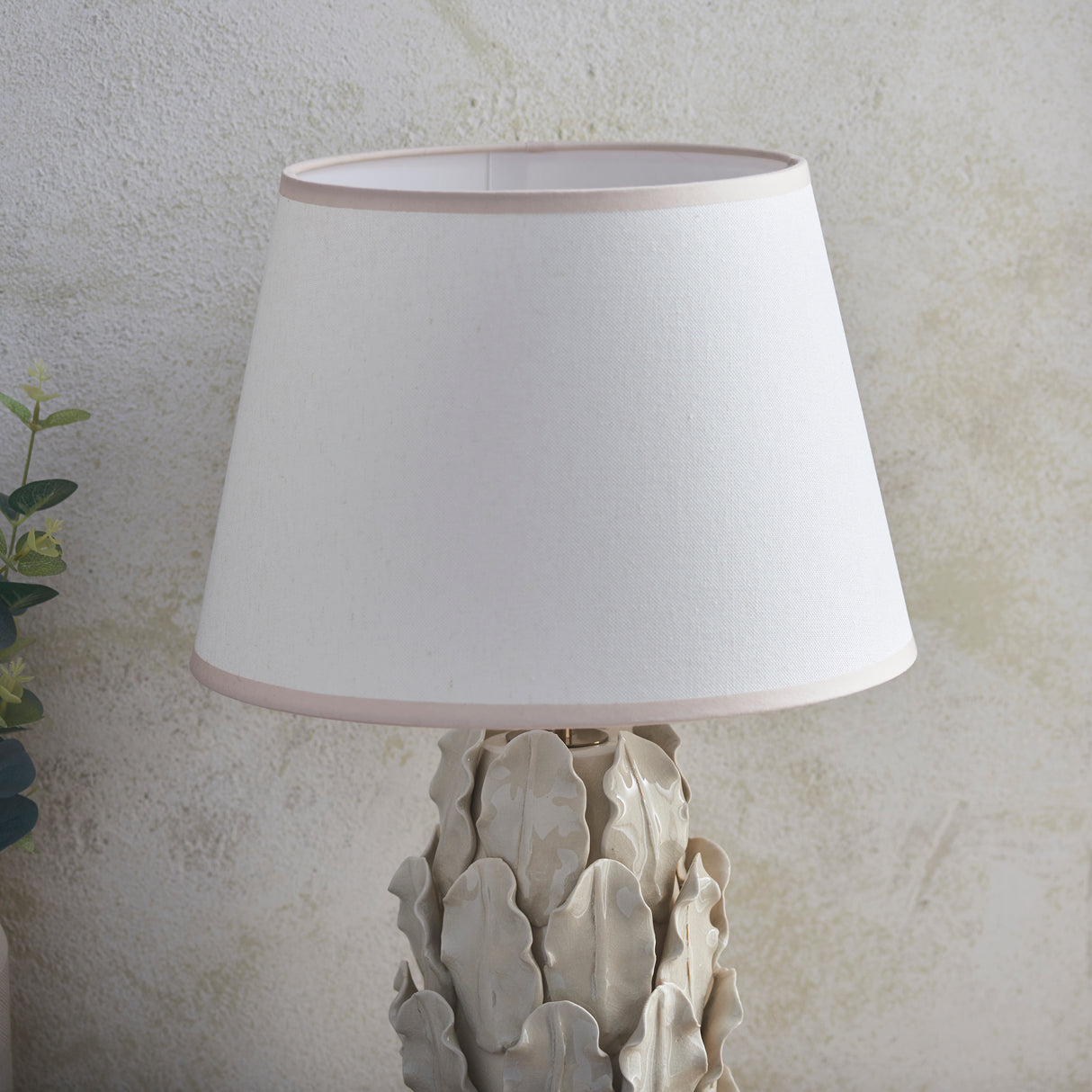 Ceramic Table Light Layered Leaf & Ivy 35cm Vintage white shade - Comet Lighting