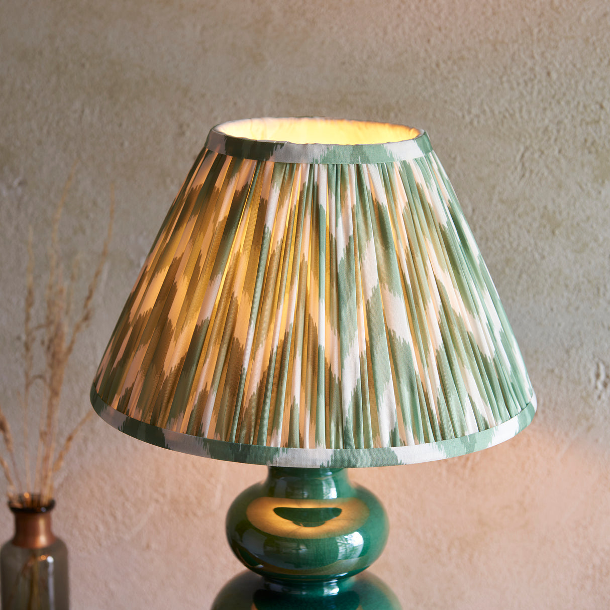 Monroe & Zigzag 30cm Cotswold green shade - Comet Lighting
