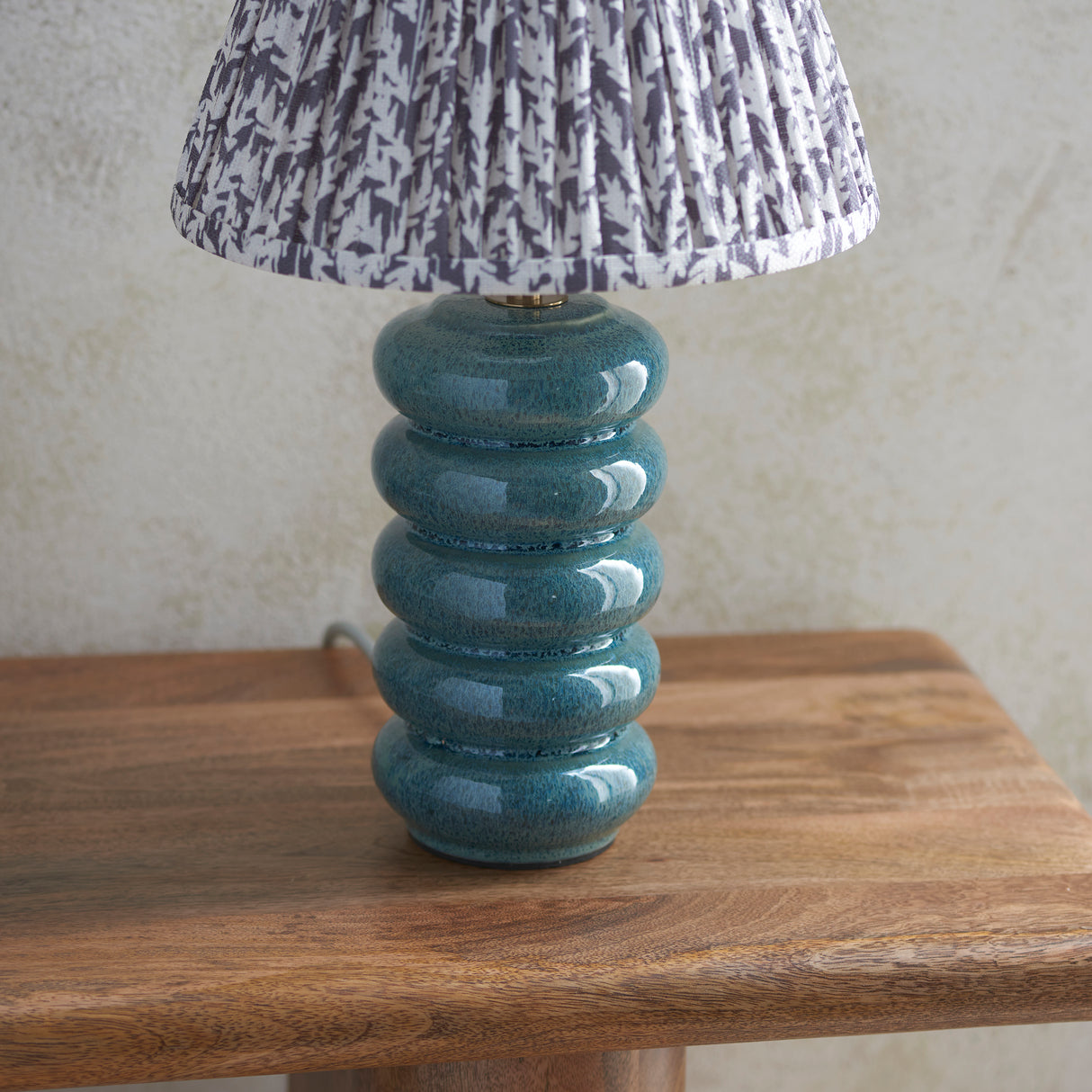 Squash & Leaf 25cm Pearl grey shade - Comet Lighting