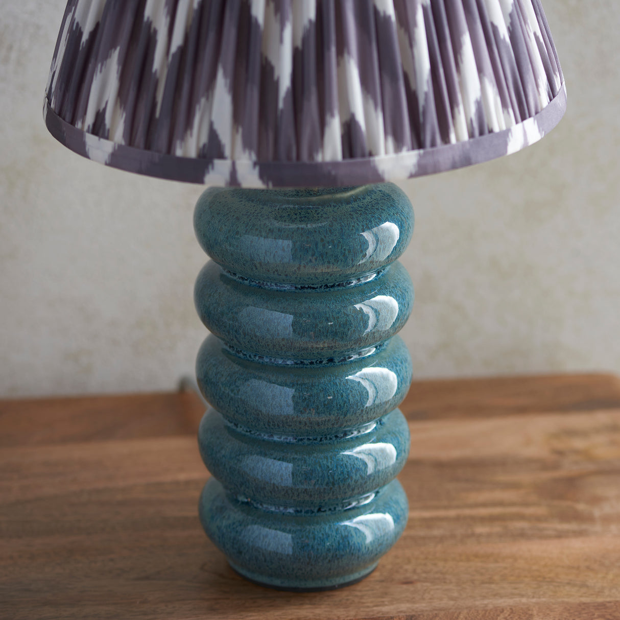 Squash & Zigzag 25cm Pearl grey shade - Comet Lighting