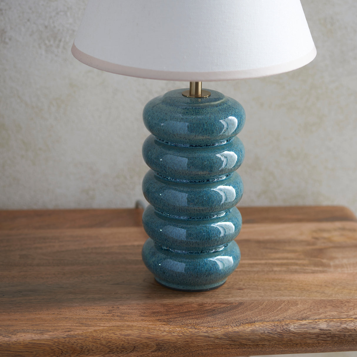 Squash & Ivy 25cm Vintage white shade - Comet Lighting