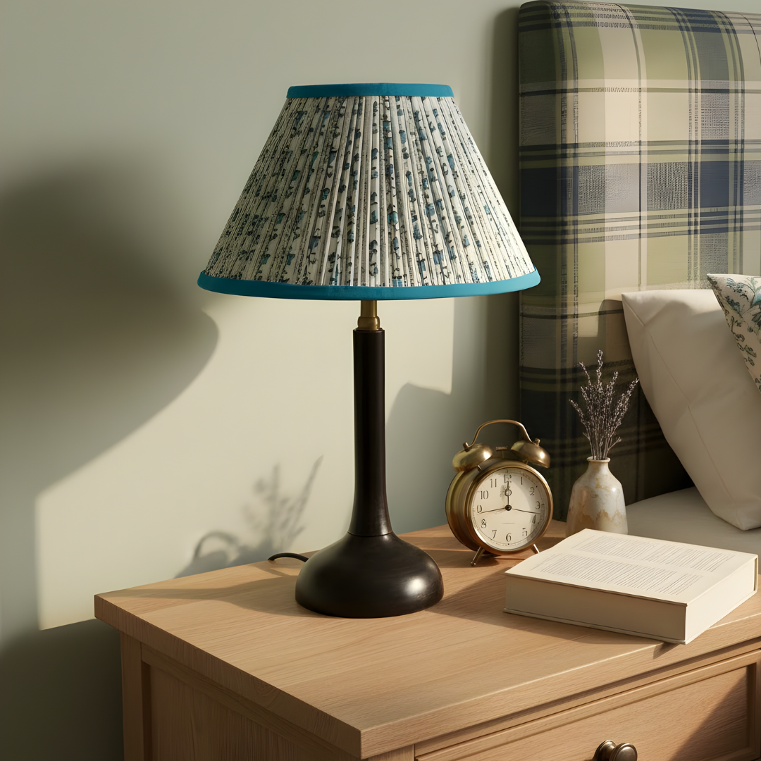 AARTIN Penny Wood Table Lamp With Blue Willow Lampshade