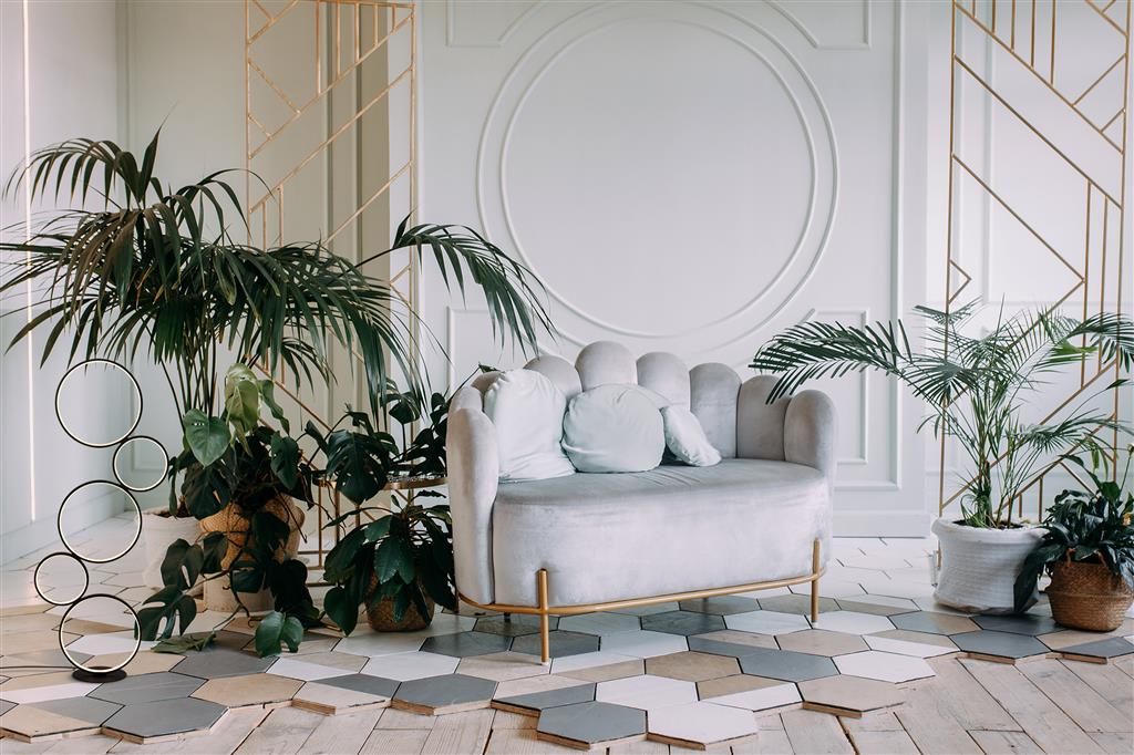 Ermington 5Lt LED Floor Lamp Black - Comet Lighting