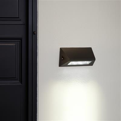 Searchlight Peru Outdoor Wall Light - Black & Glass Diffuser