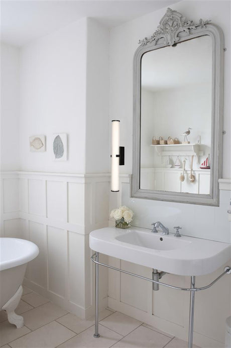Ilsington LED Wall Light Black 630mm IP44 - Comet Lighting