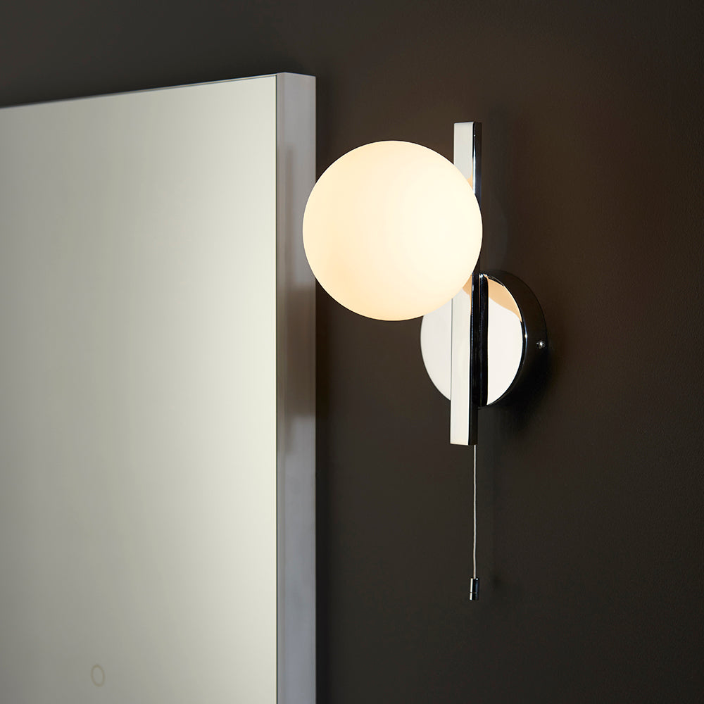 Spa Wall Chrome plate & matt opal glass