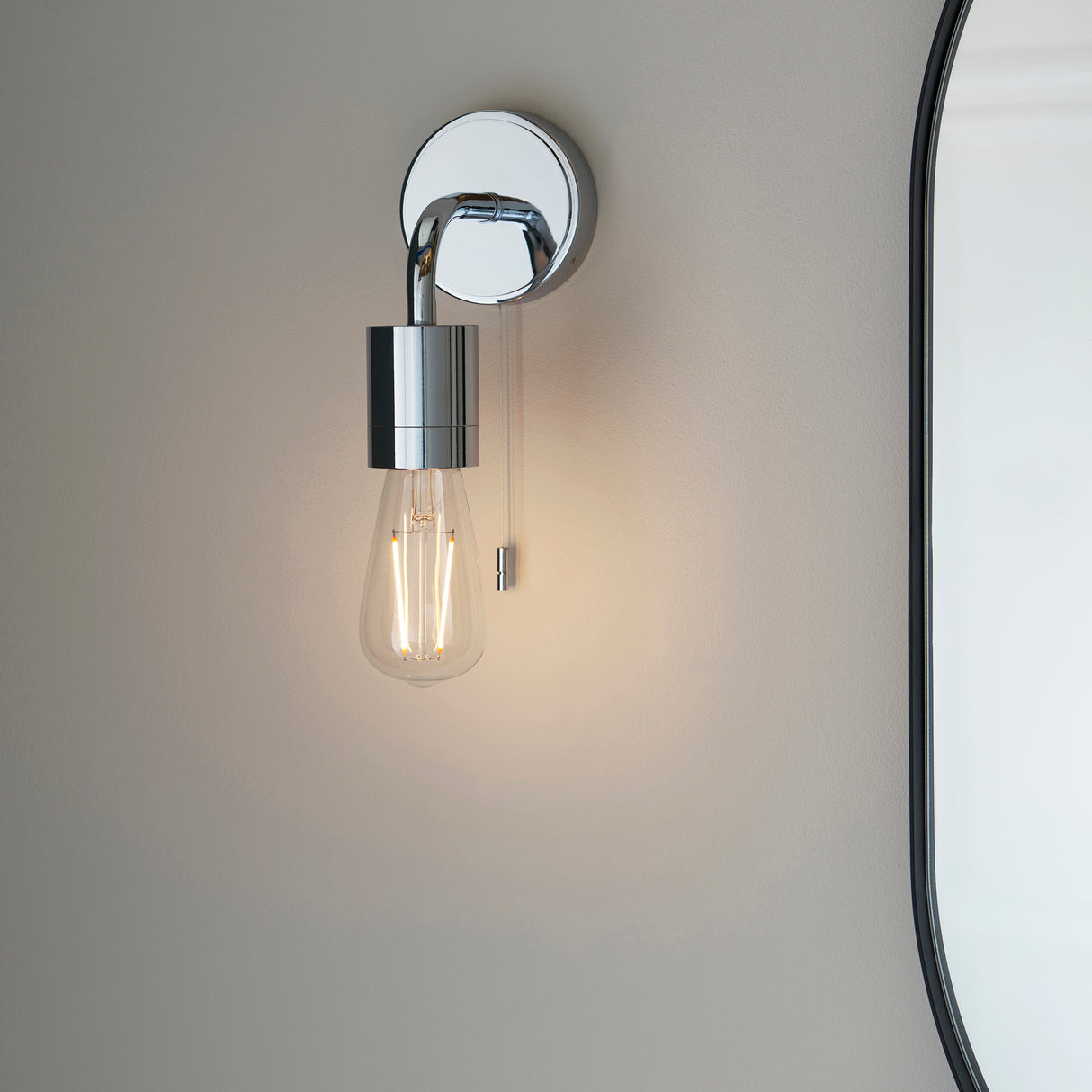 Yuna Wall Light Chrome - Comet Lighting