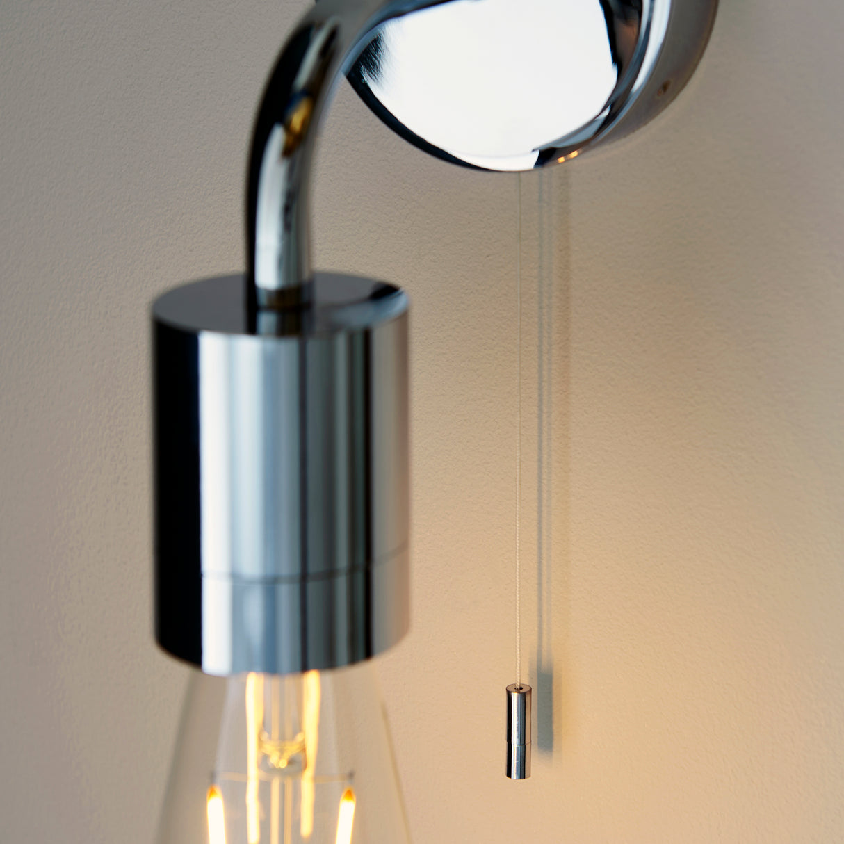 Yuna Wall Light Chrome - Comet Lighting