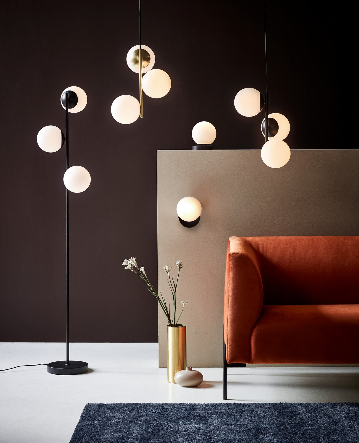 Lilly | Floor lamp | Black - Comet Lighting