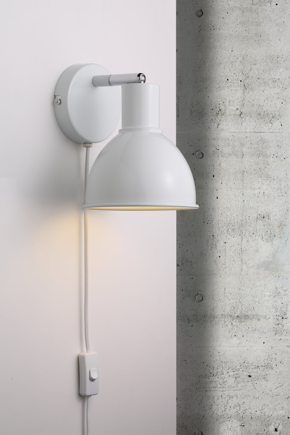 Pop | Wall light | White - Comet Lighting