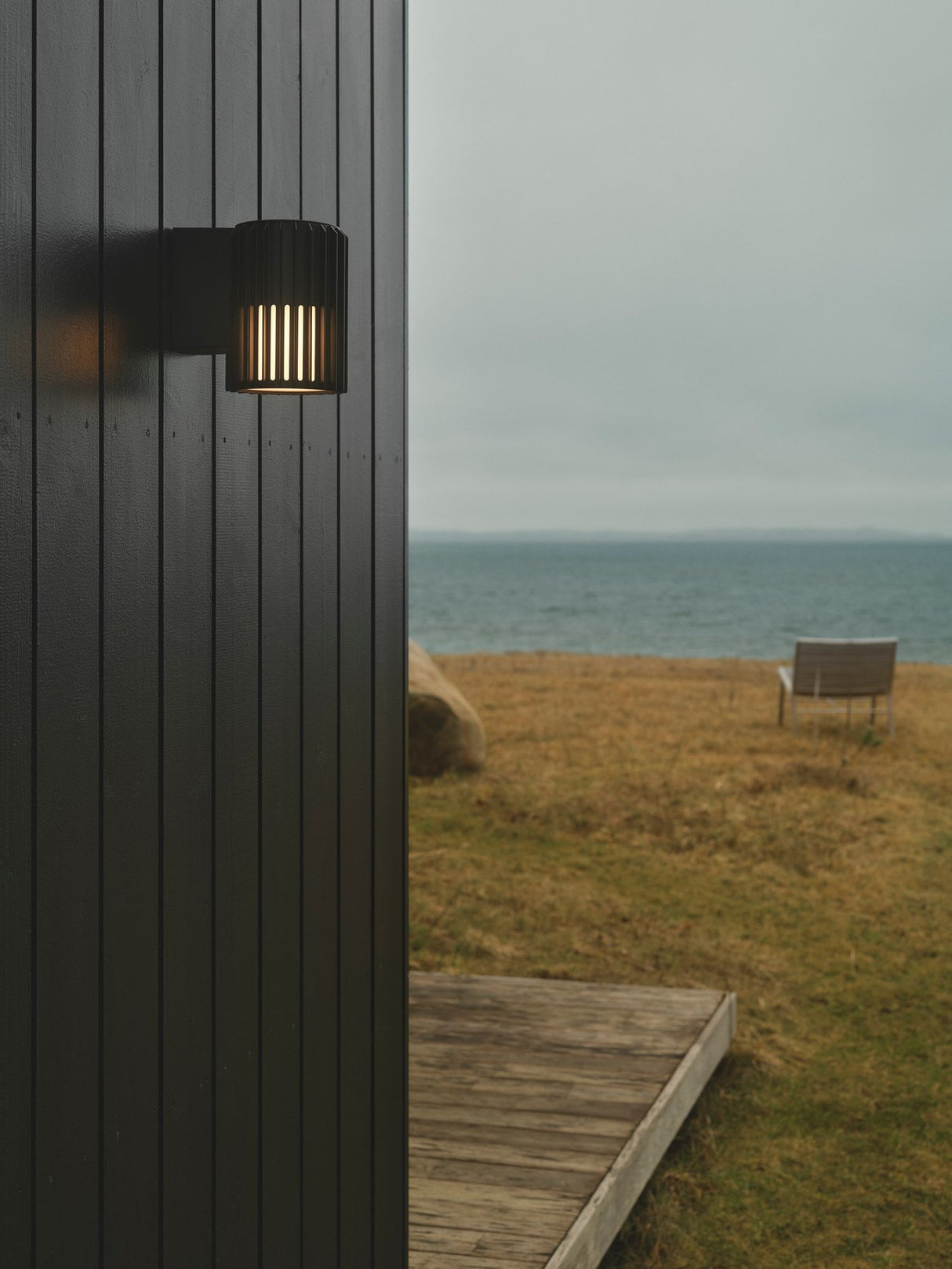 Aludra | Wall light | Seaside black