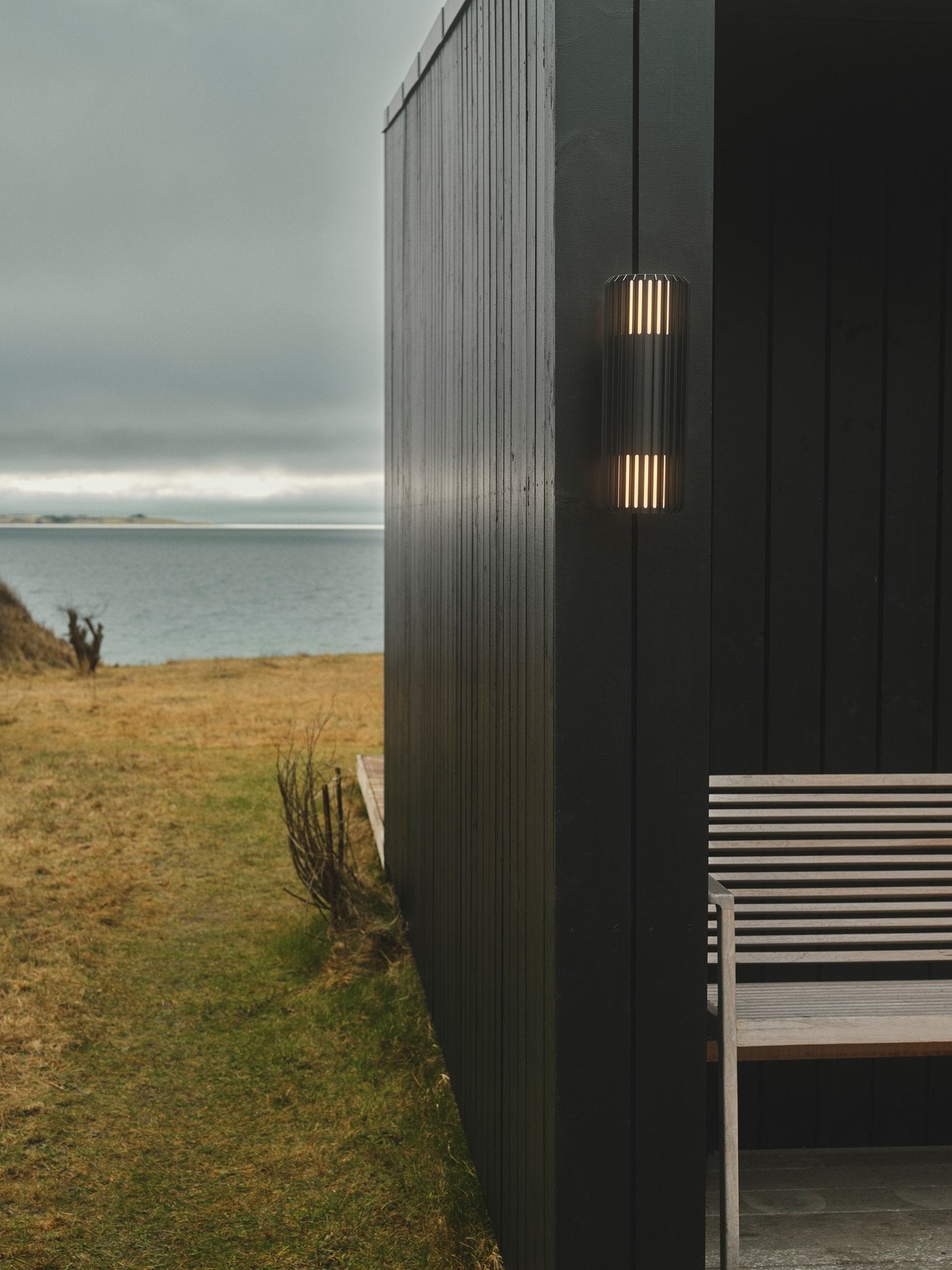 Aludra Double | Wall light | Seaside black