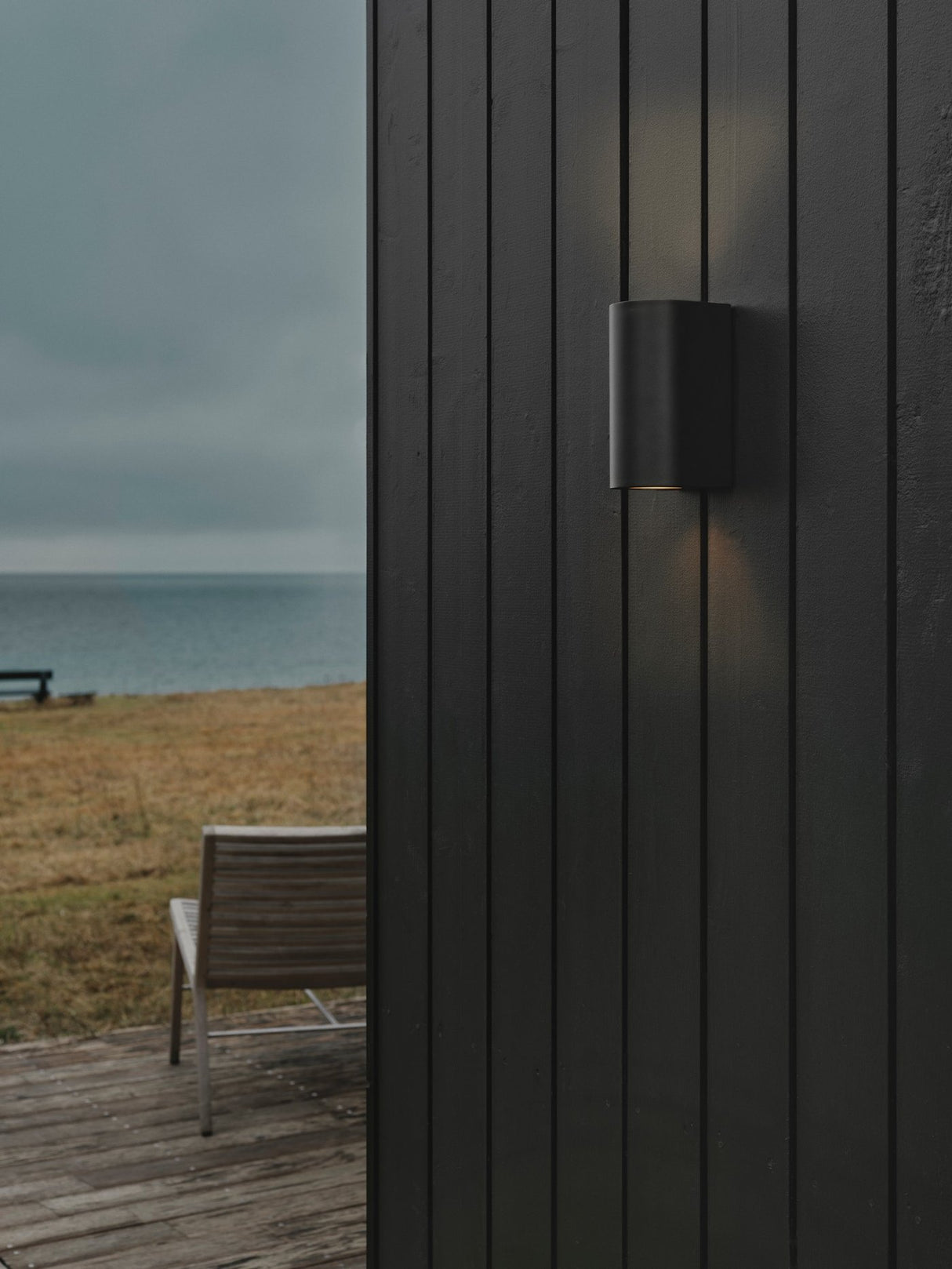 Canto Maxi 2 | Wall light | Seaside black - Comet Lighting