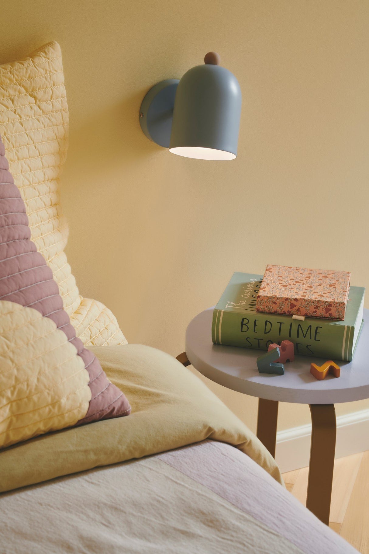 Gaston | Wall light | Blue