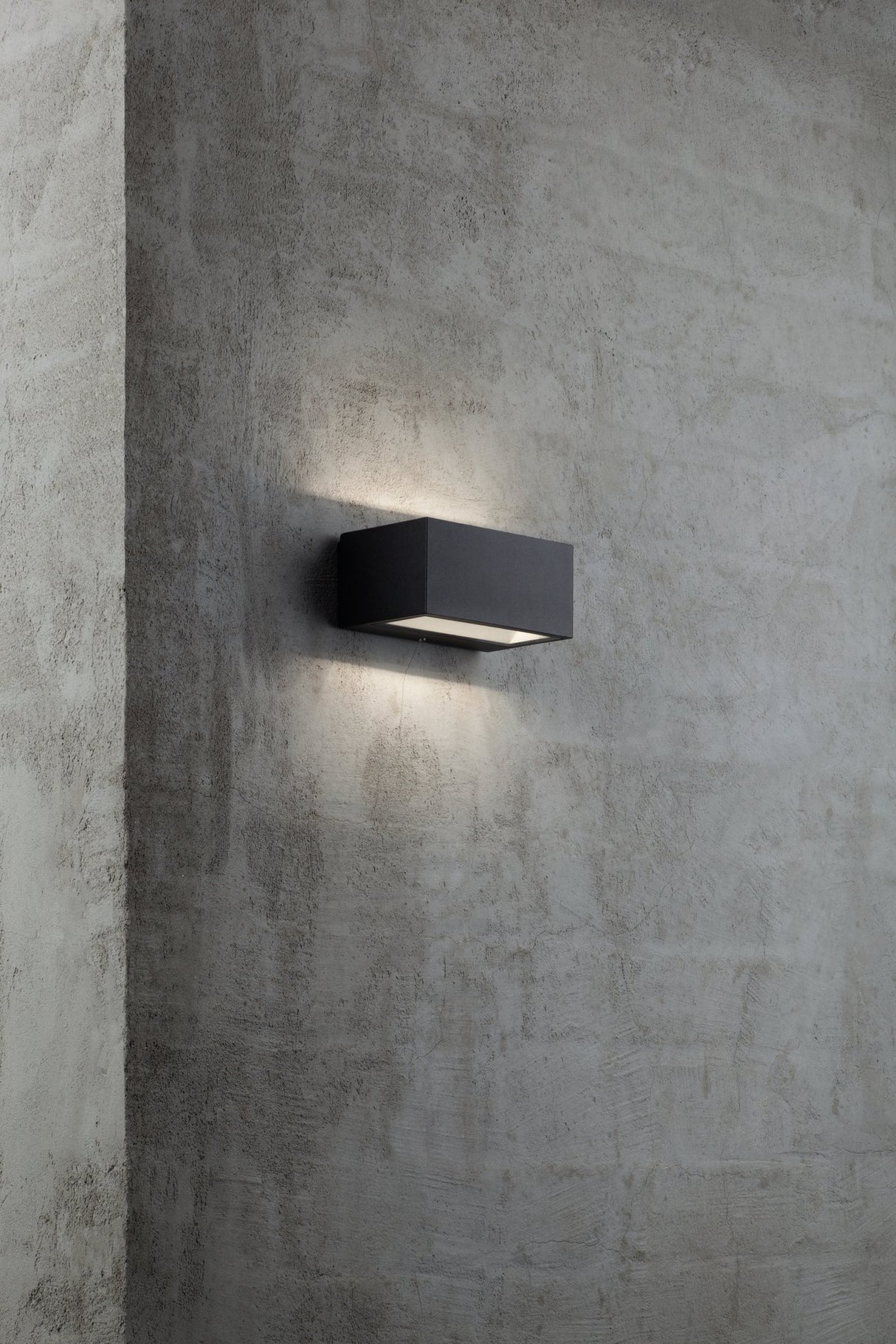 Nene | Wall light | Black - Comet Lighting