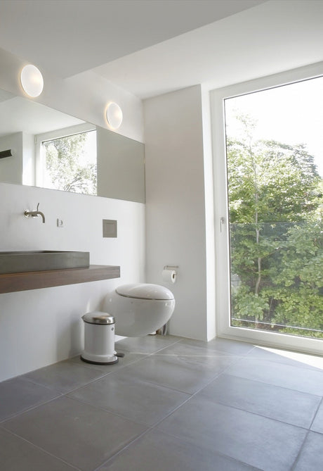 Standard | Ceiling light | White - Comet Lighting