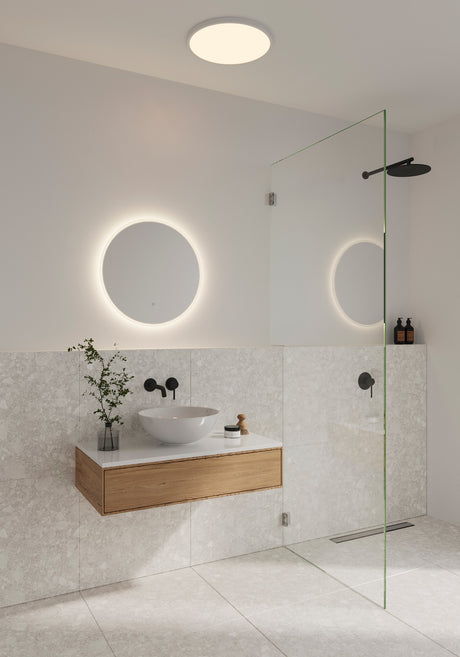 Dovina 60 | Wall light | Clear - Comet Lighting
