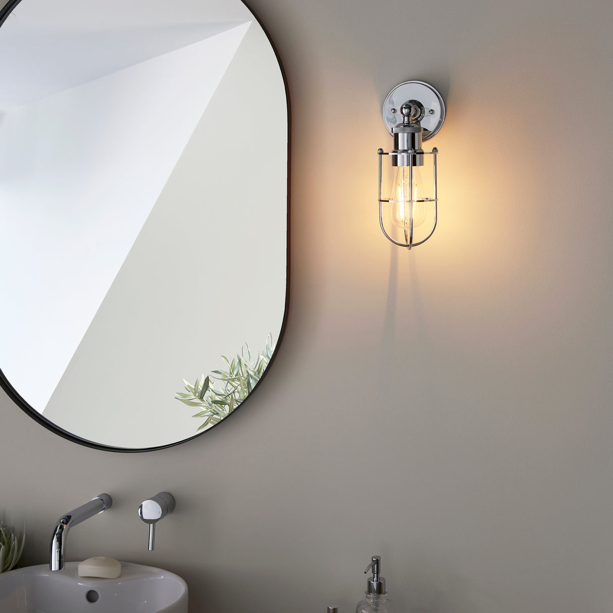 Tennsift Wall Light Chrome - Comet Lighting