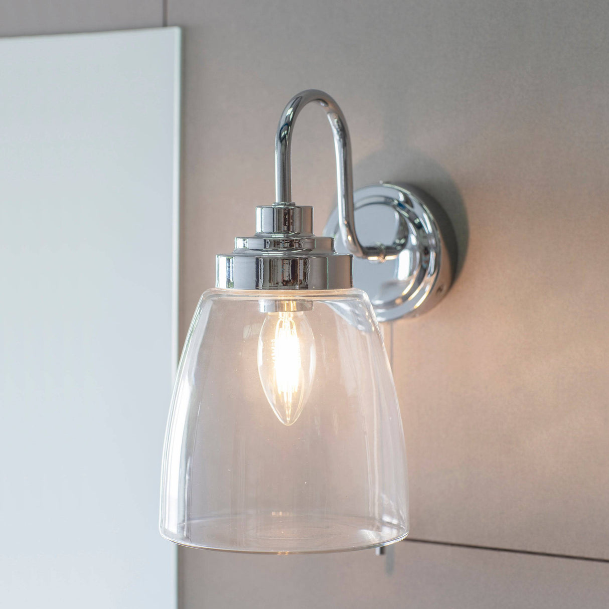 Ashbury 1-Light Wall Light - Comet Lighting