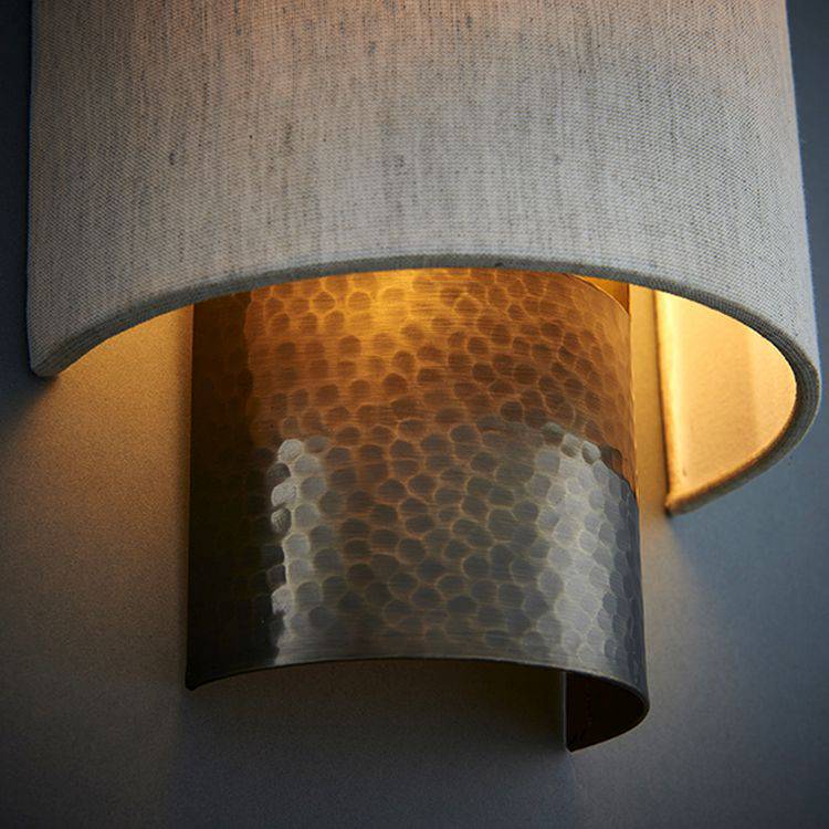 Indara 1-Light Wall Light A - Comet Lighting
