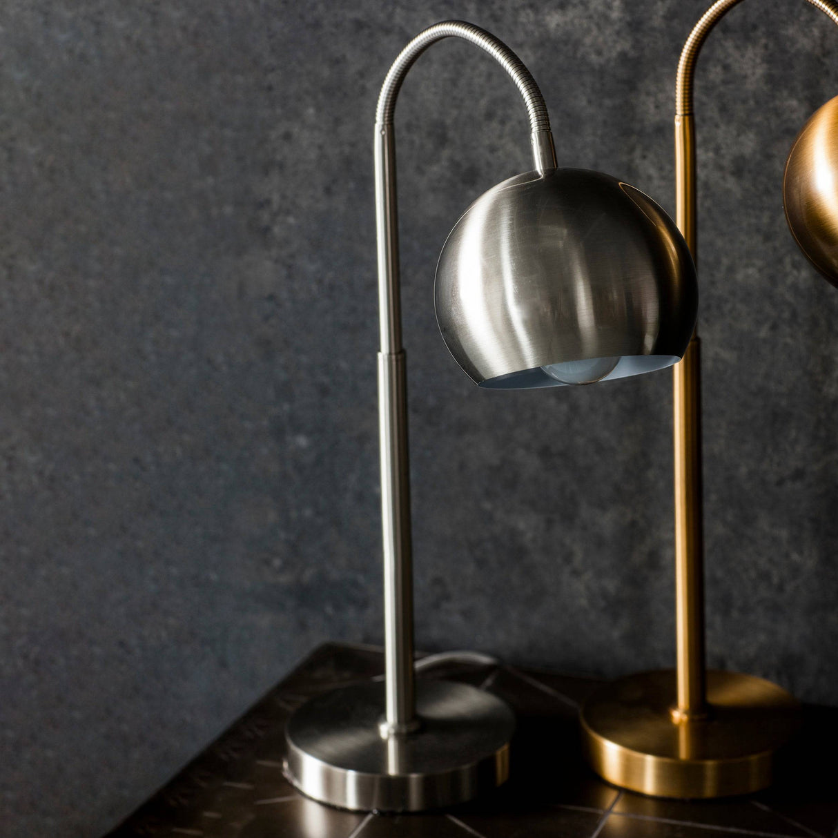 Balin 1lt Table - Comet Lighting