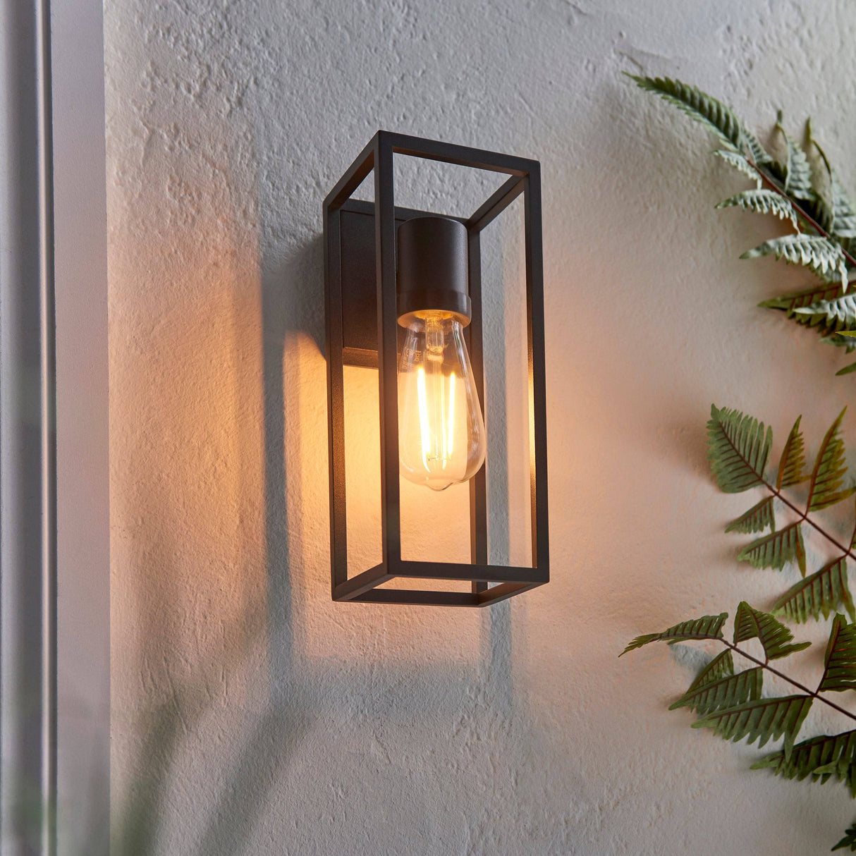 Herbert 1lt Wall - Comet Lighting